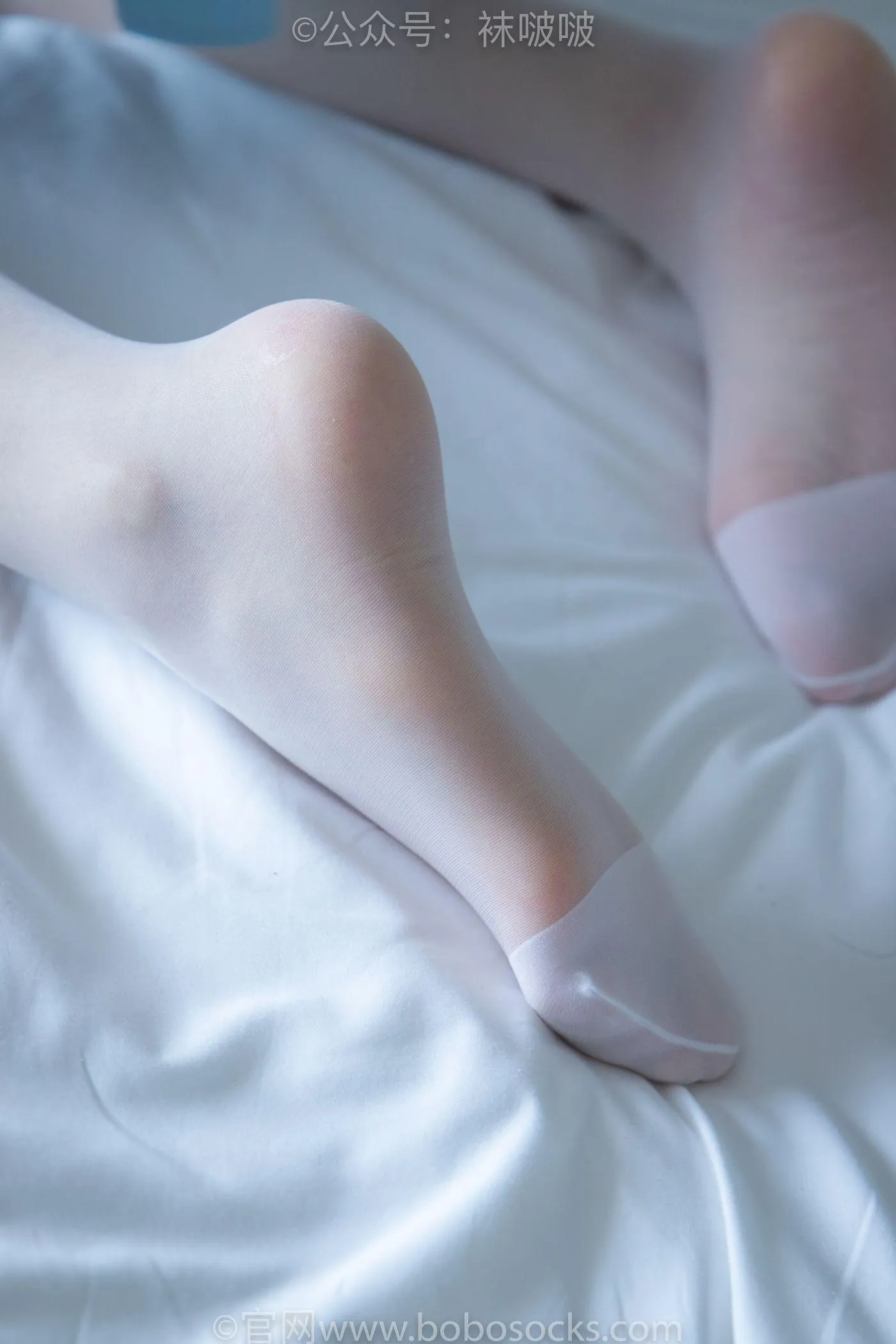 [BoBoSocks袜啵啵]NO.066 小甜豆-女仆装、高跟鞋、薄白丝 [134P]插图2